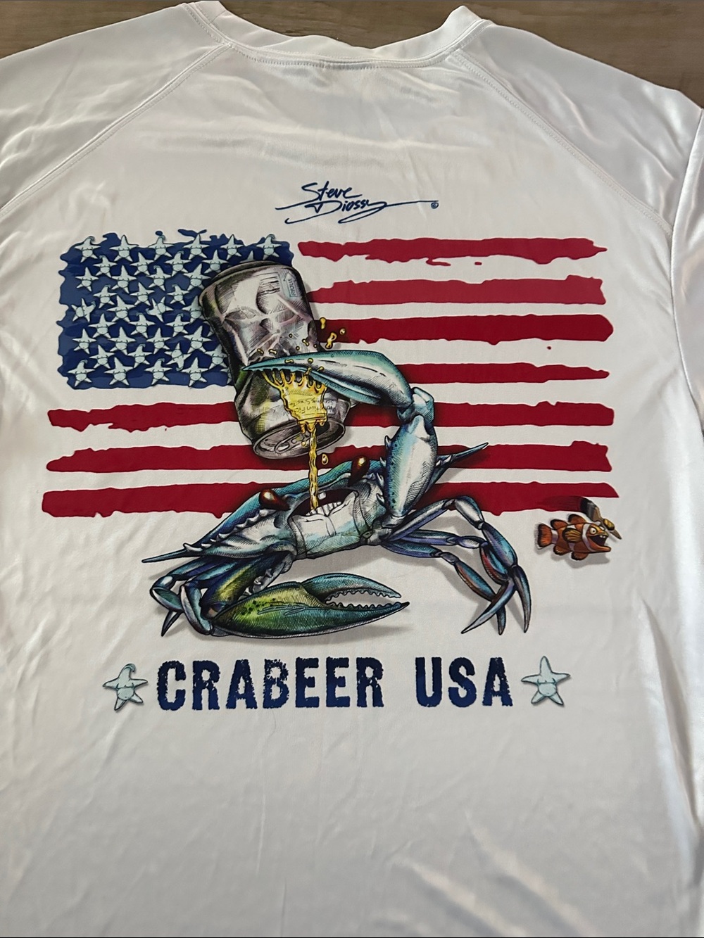 White Men’s Short-Sleeve Graphic Performance Shirt with American Flag - Picture 6 of 6